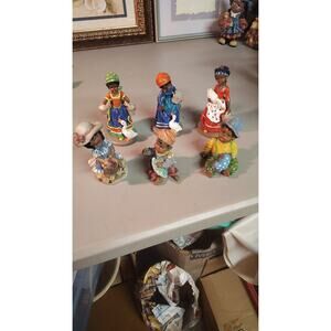features vintage African American figurines, set